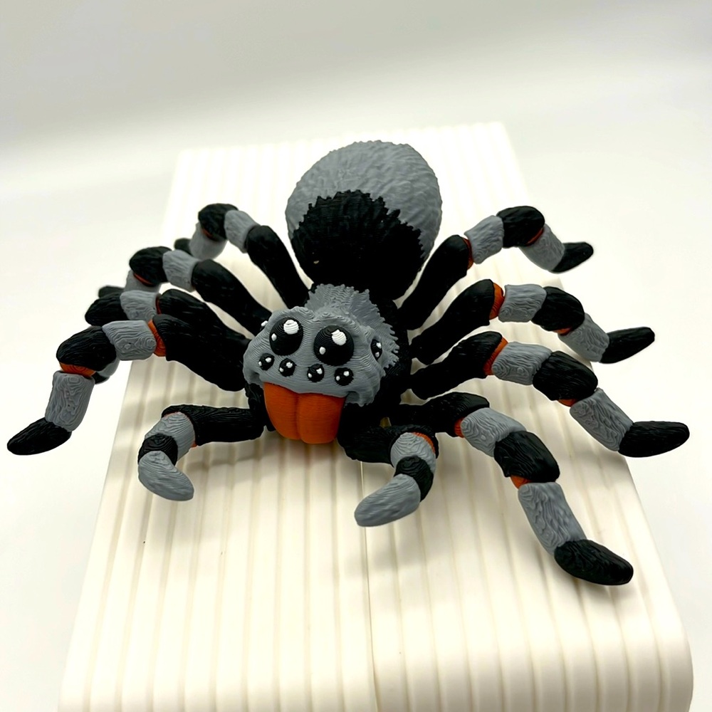 3D printed Articulated Tarantula Fidget Toy Fun Collectible Str…